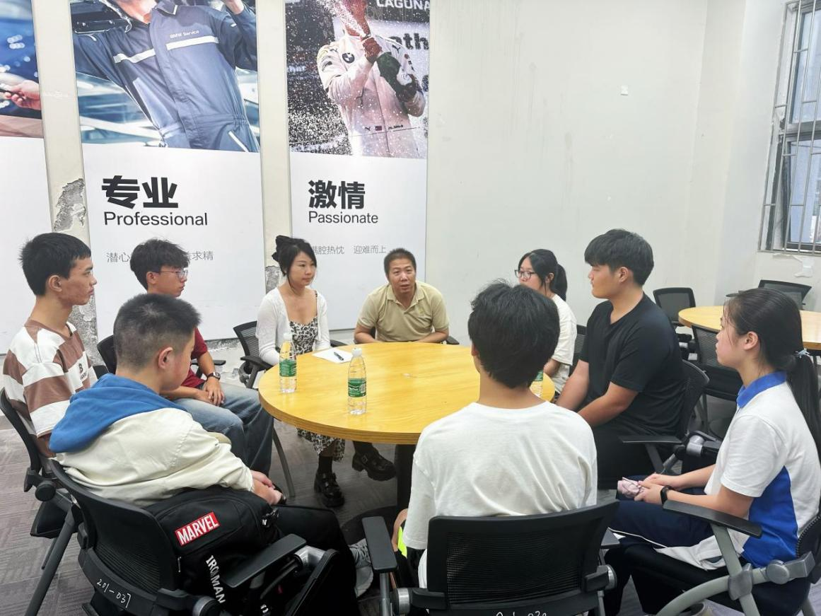 图6.新发展团员谈心谈话.png